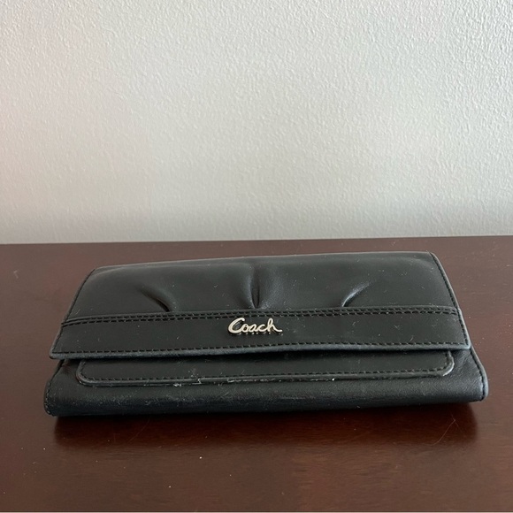 Coach Soft Leather Black Tri Fold Wallet - Picture 1 of 10